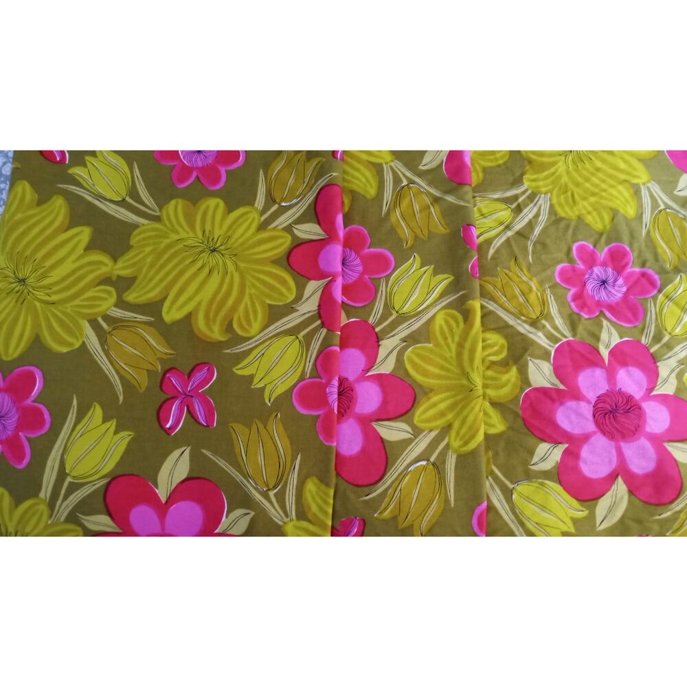 Vera Neumann Tablecloth Green Pink Floral Cotton 58" x 100" Mod MCM - Picture 3 of 8